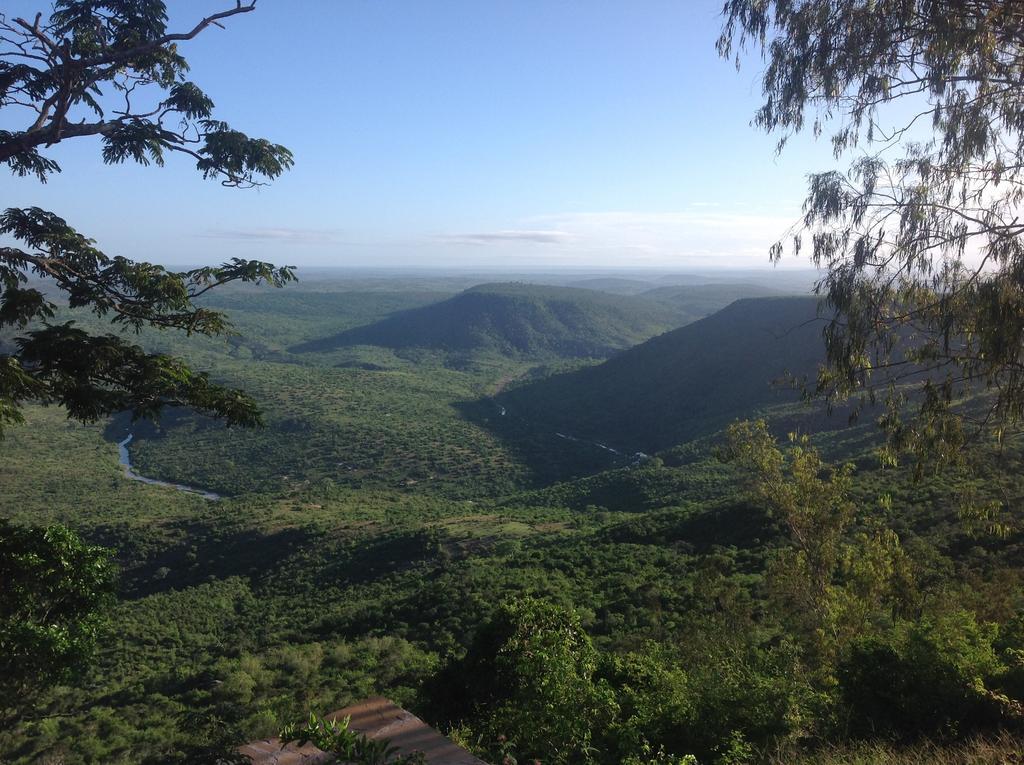 Shimba Hills Green Safari Lodge Kwale Exteriör bild