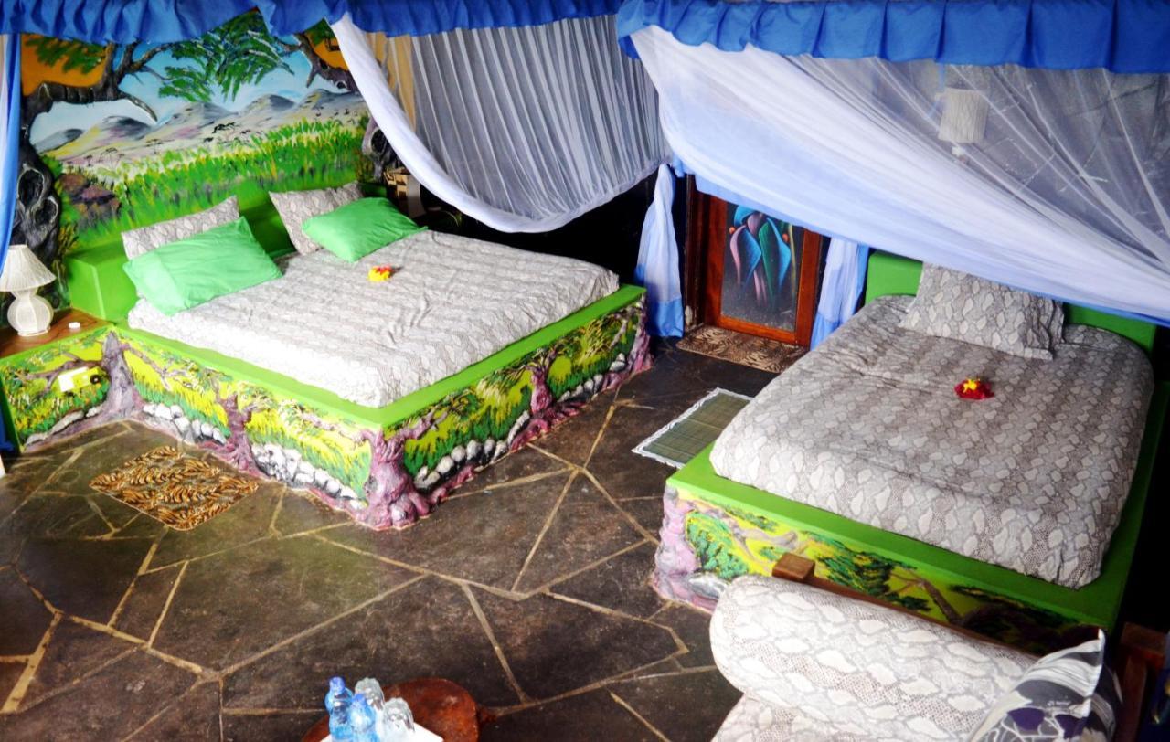 Shimba Hills Green Safari Lodge Kwale Exteriör bild