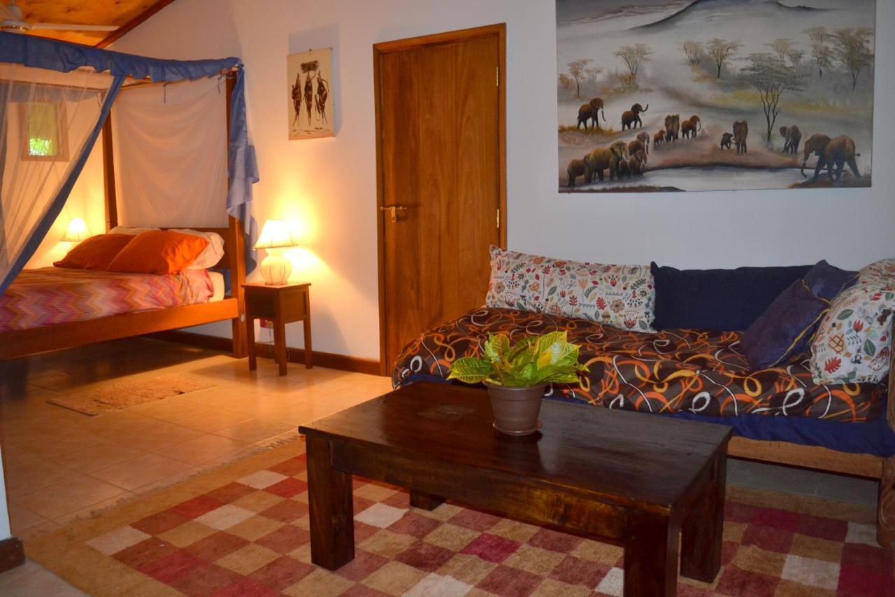 Shimba Hills Green Safari Lodge Kwale Exteriör bild