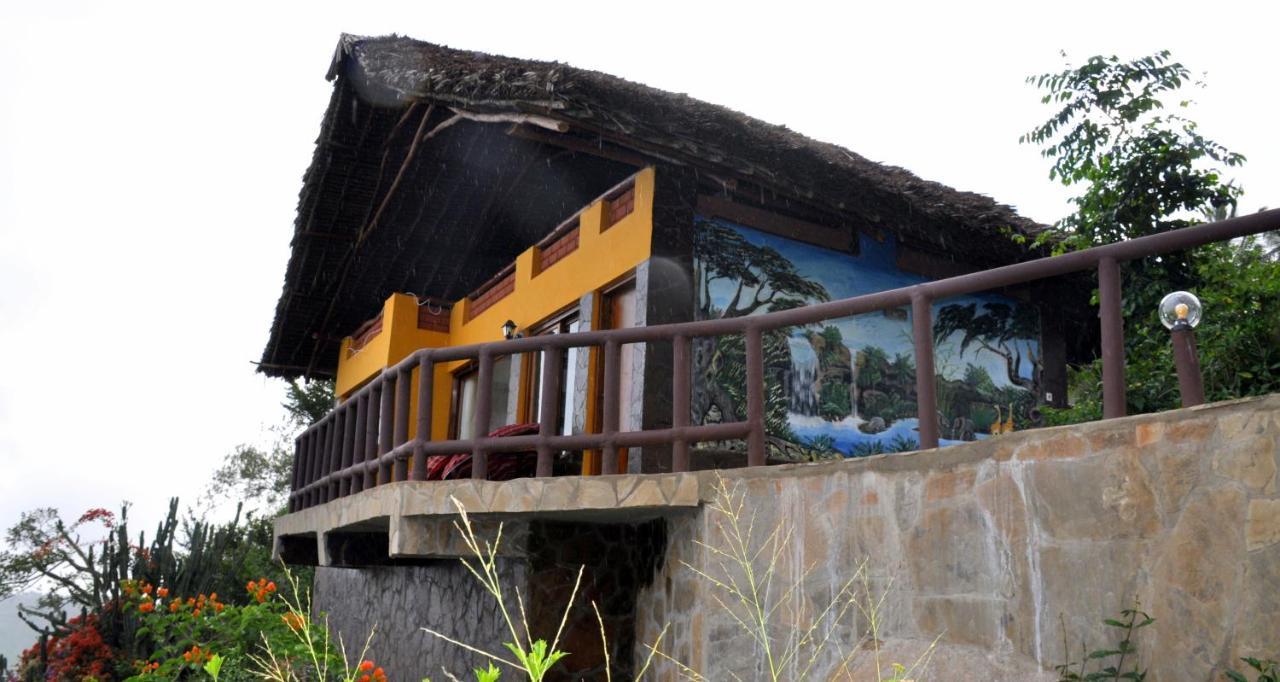 Shimba Hills Green Safari Lodge Kwale Exteriör bild